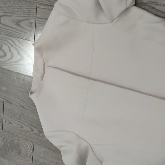 Beautiful trench coat by lucent☘️🍀🌼 - Picture 8 of 12